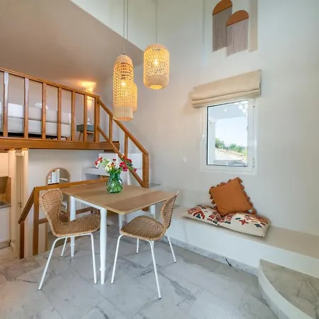 Grand Bleu Anastazia アパート *