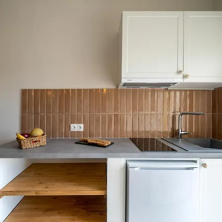 Grand Bleu Anastazia アパート