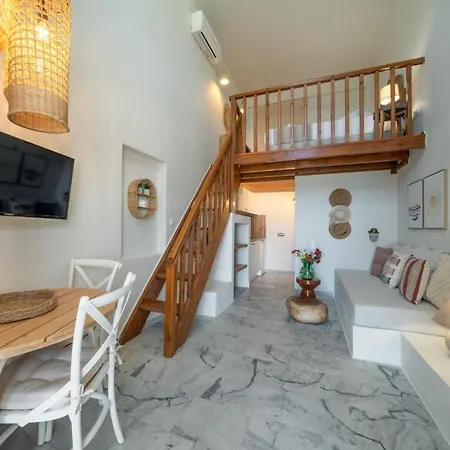 Grand Bleu Anastazia アパート