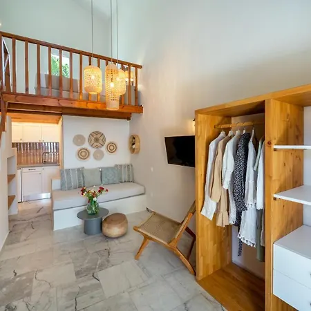 Grand Bleu Anastazia Apartment *